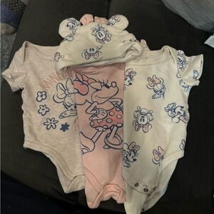 Disney Baby Minnie Mouse 3-6 month Bodysuits, Set of 3 with Matching Hat